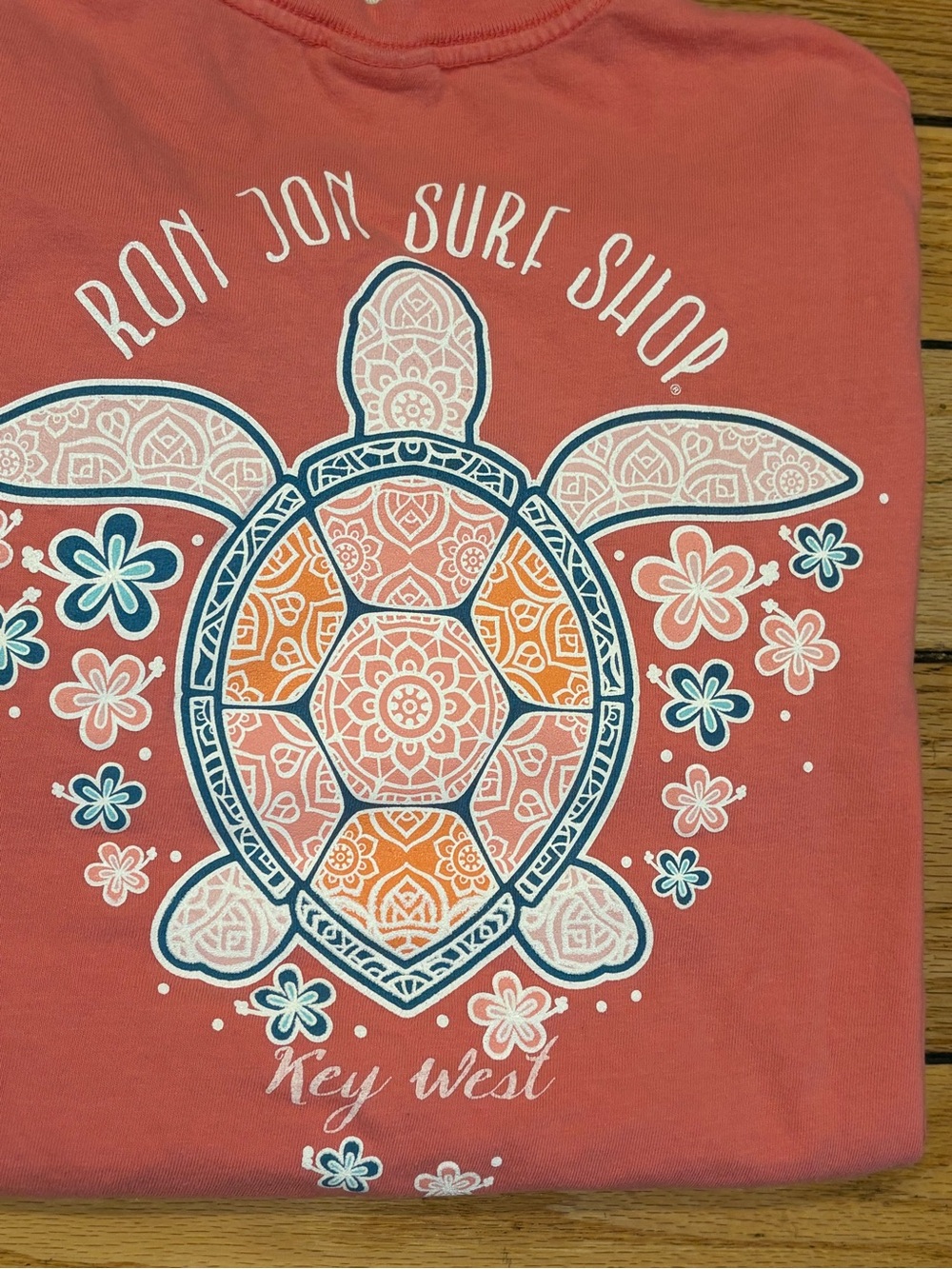 Ron Jon Surf Shop Key West Turtle Tee long sleeve - Coral size small